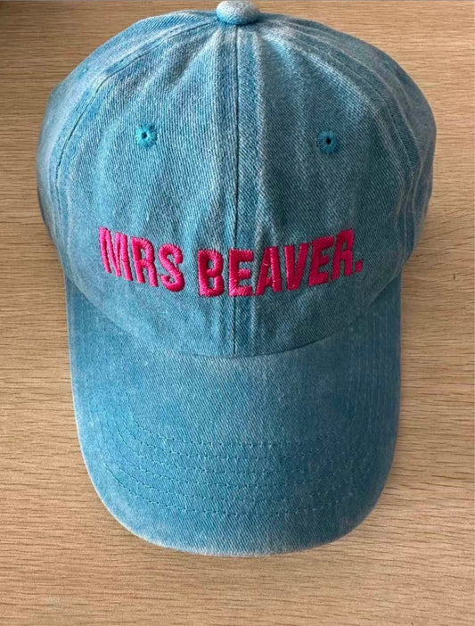 Mrs Beaver Cap Aqua Edit